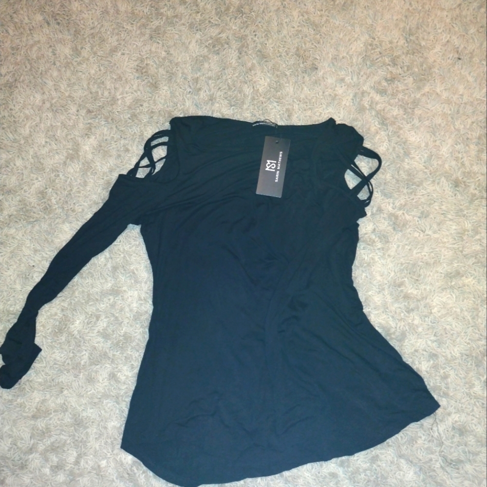 NWT black unique cold shoulder